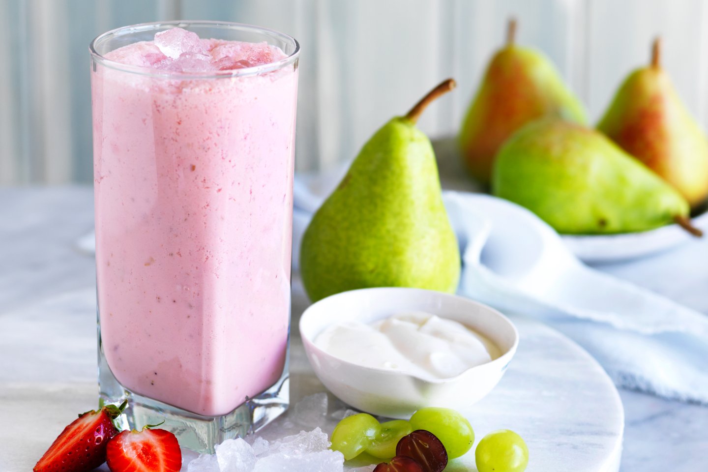Hero1440x610-Strawberry-pear-smoothie